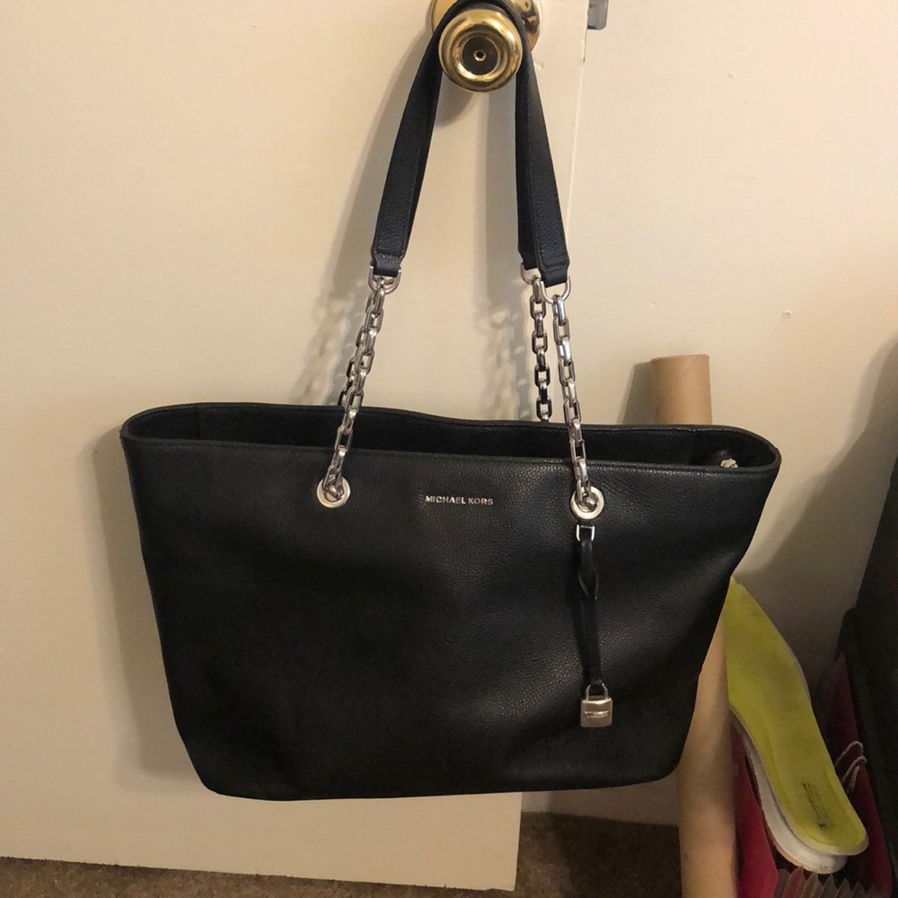 Michael Kors Chain link Mercer large purse -Black